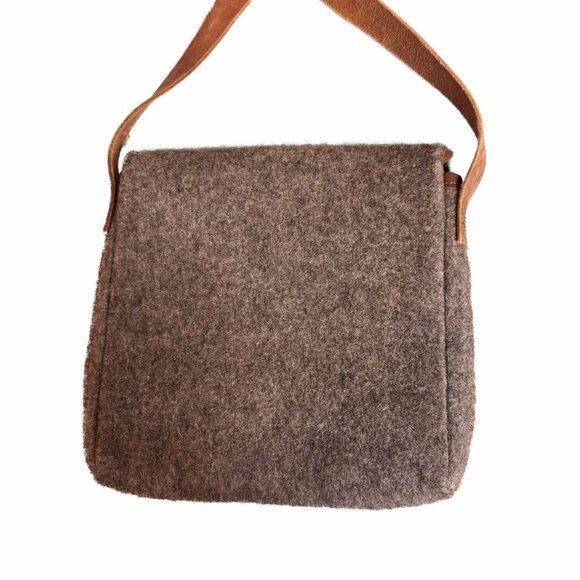 Karlen Swiss Boiled Wool Crossbody Bag – Alpine blanket bag - Picture 3 of 8